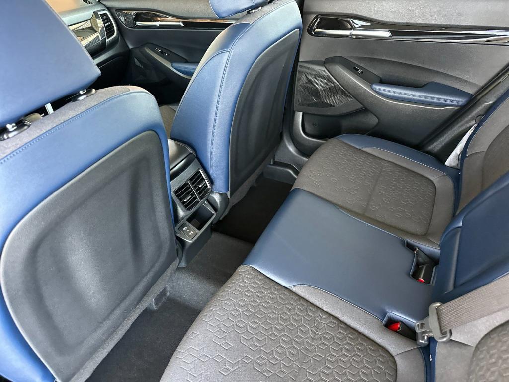 used 2024 Kia Seltos car, priced at $24,728