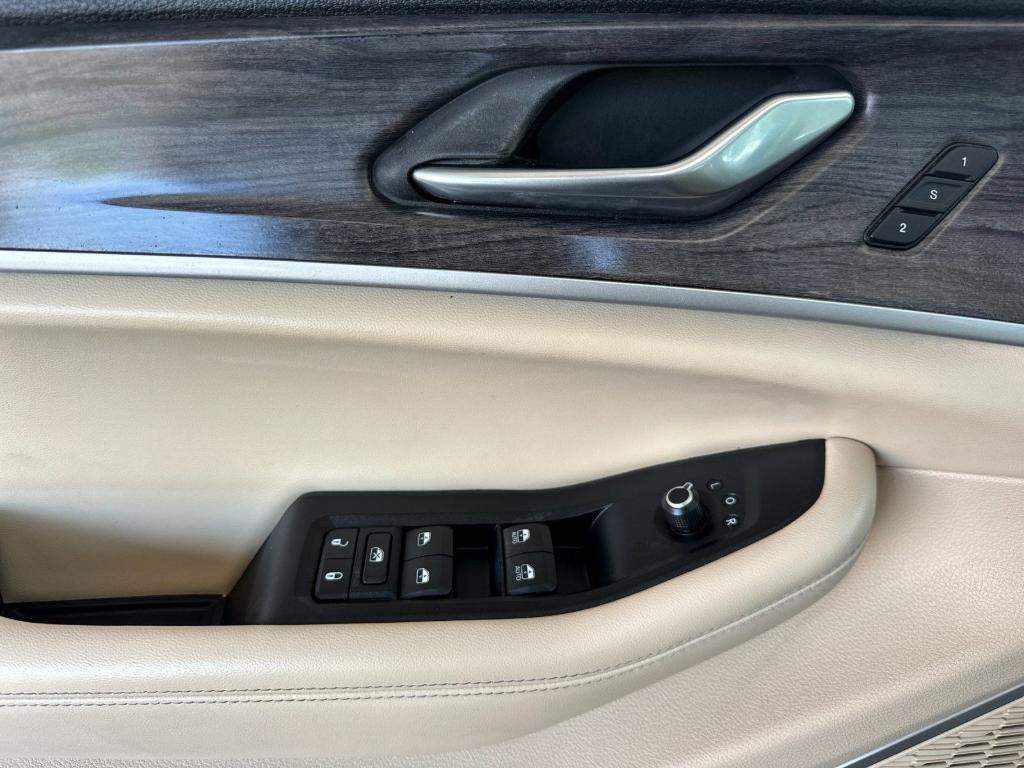 used 2022 Jeep Grand Cherokee car, priced at $20,168