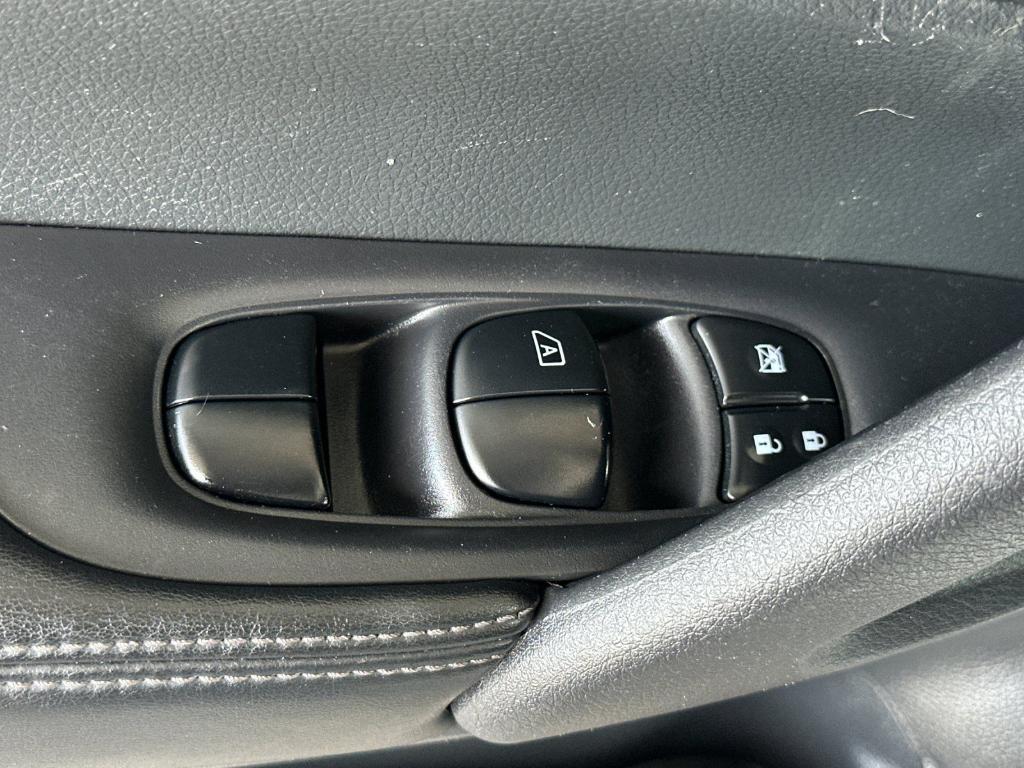 used 2019 Nissan Rogue car, priced at $12,168