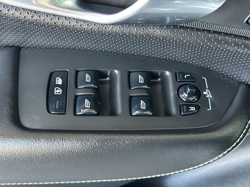 used 2019 Volvo XC90 car, priced at $23,948
