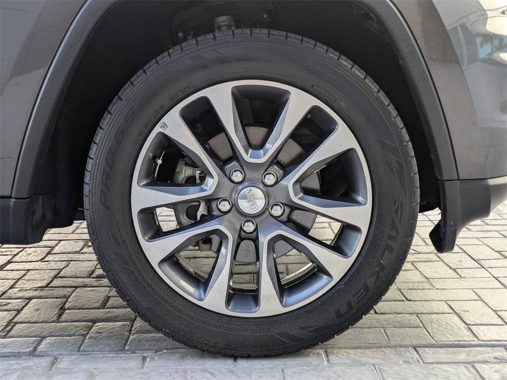 used 2018 Jeep Grand Cherokee car, priced at $17,977