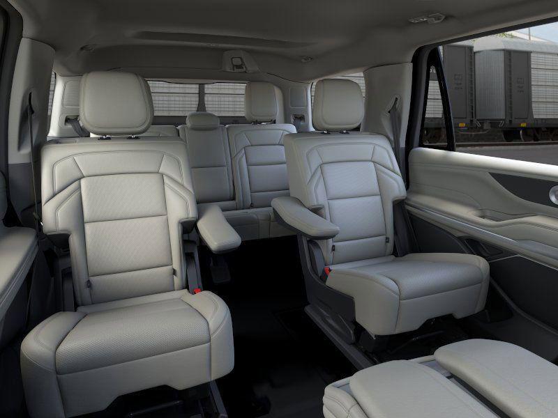 new 2026 Lincoln Navigator car, priced at $95,115