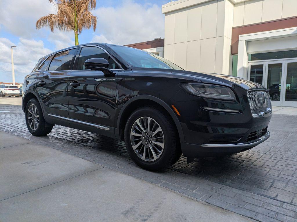 used 2022 Lincoln Nautilus car, priced at $26,499