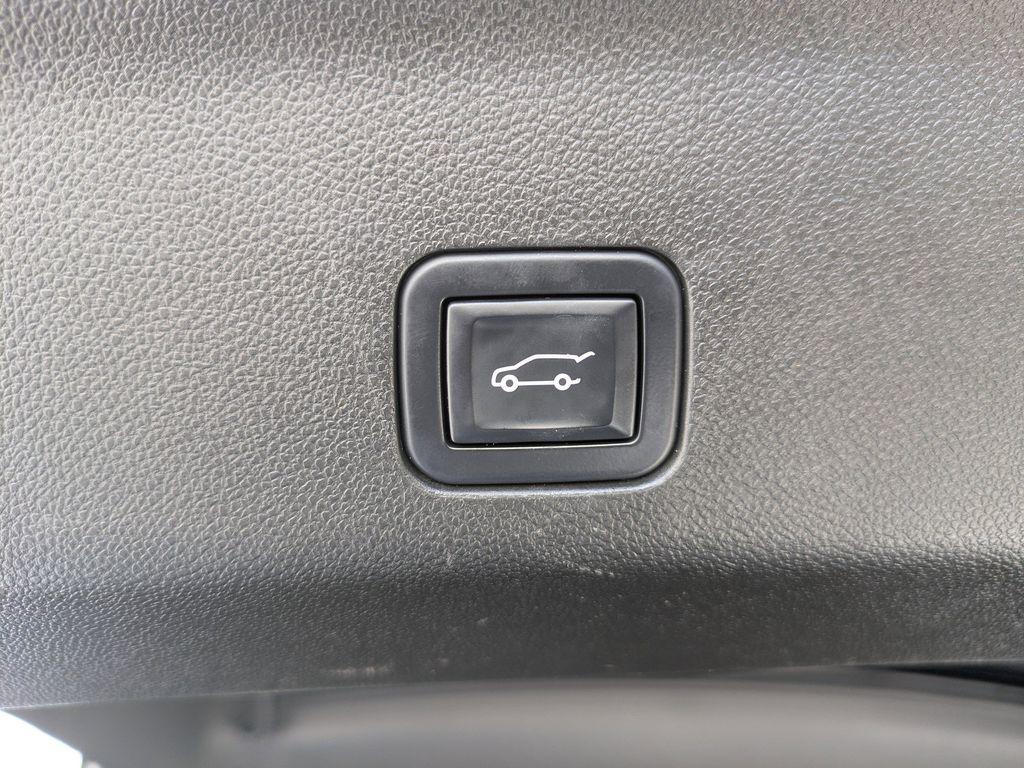 used 2022 Chevrolet Suburban car, priced at $48,999
