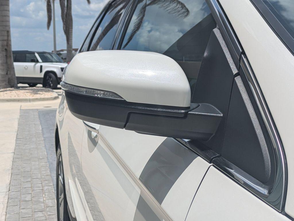 used 2023 Ford Edge car, priced at $29,999