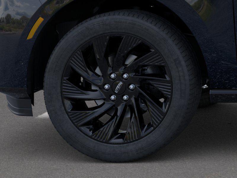 new 2025 Lincoln Navigator car, priced at $91,904