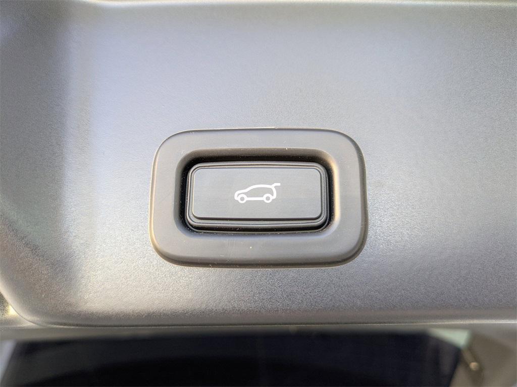 used 2020 Land Rover Range Rover Evoque car, priced at $17,977