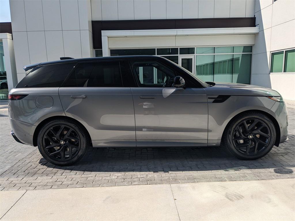 new 2025 Land Rover Range Rover Sport car, priced at $107,605