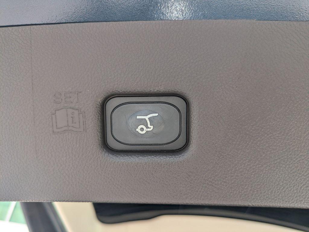 used 2021 Lincoln Nautilus car, priced at $36,499