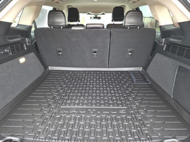 used 2023 Lincoln Nautilus car, priced at $26,995