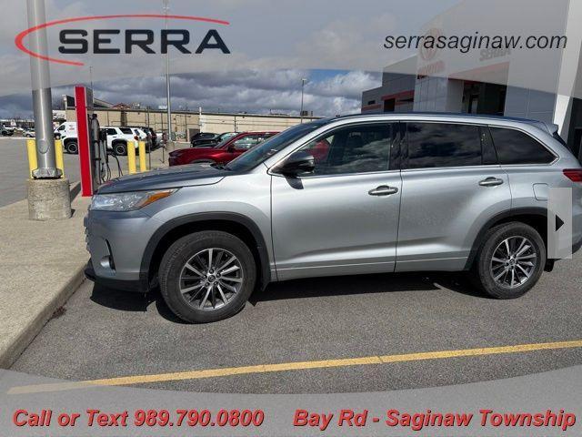 used 2018 Toyota Highlander car, priced at $17,859