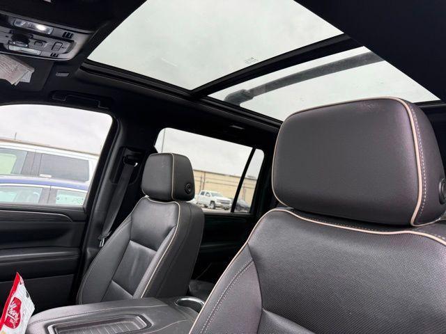used 2022 GMC Yukon XL car, priced at $44,086