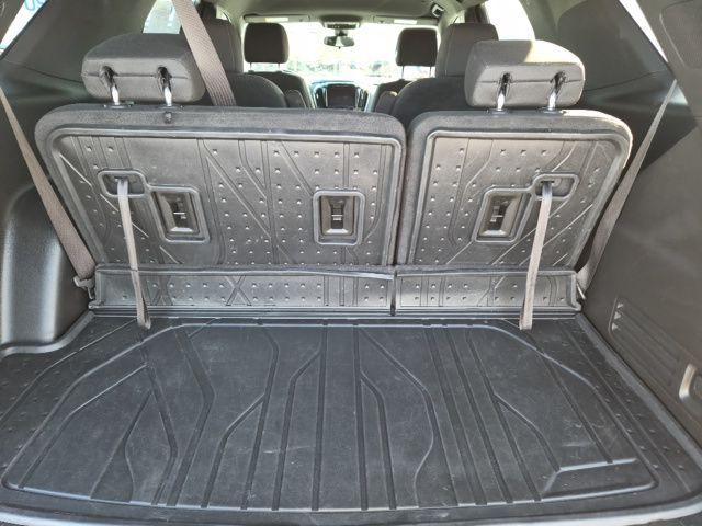 used 2023 Chevrolet Traverse car, priced at $28,319