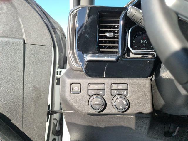 used 2025 Chevrolet Silverado 1500 car, priced at $40,732