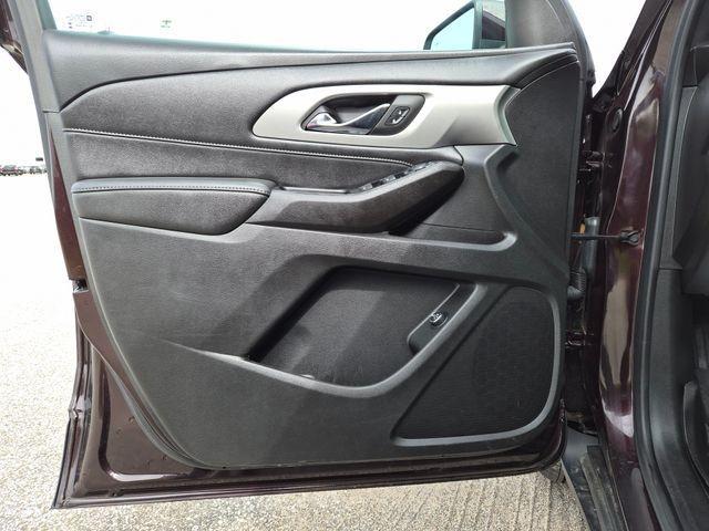 used 2023 Chevrolet Traverse car, priced at $32,280