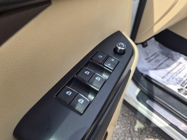 used 2015 Toyota Highlander car, priced at $13,263