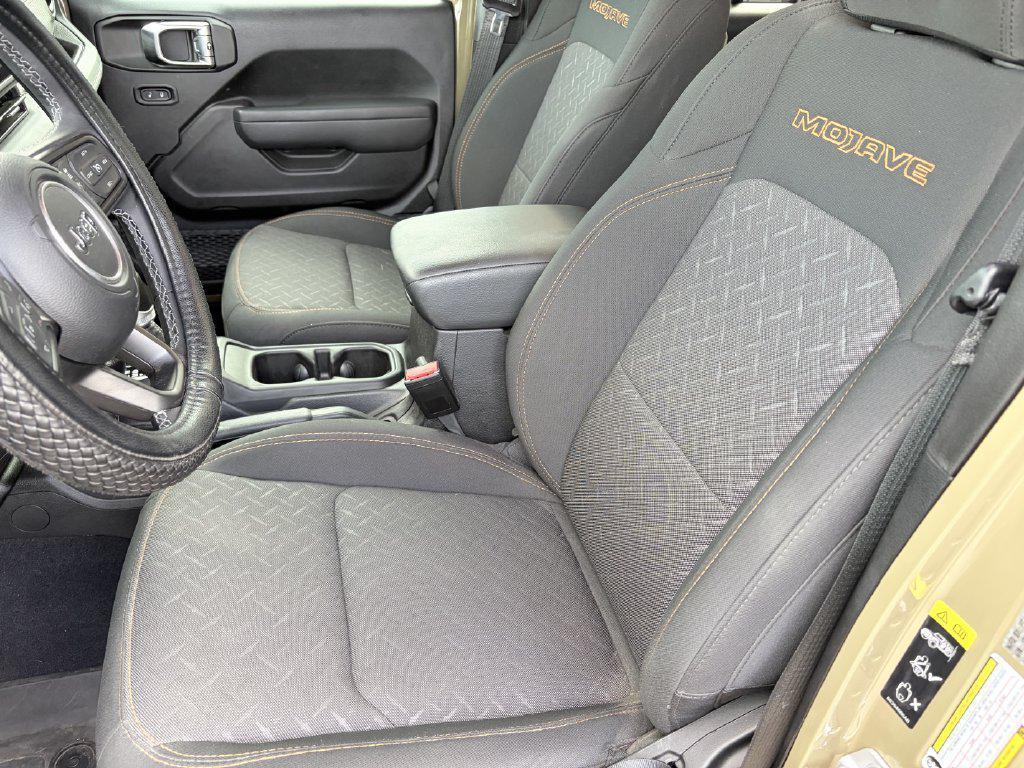 used 2025 Jeep Gladiator car, priced at $43,610