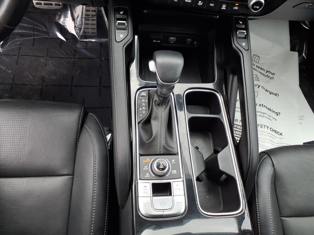 used 2024 Kia Telluride car, priced at $40,995