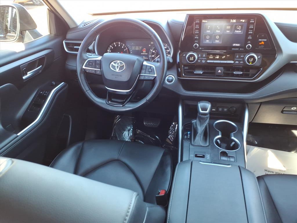 used 2021 Toyota Highlander car, priced at $28,995