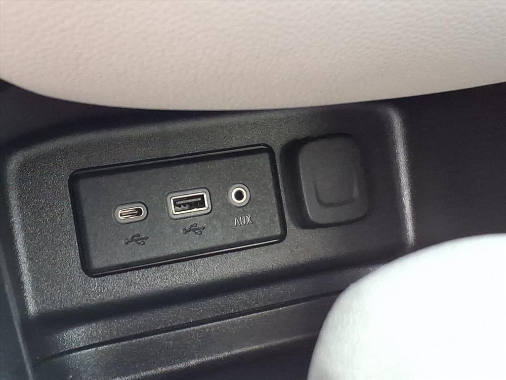 used 2023 Chevrolet Equinox car, priced at $20,995