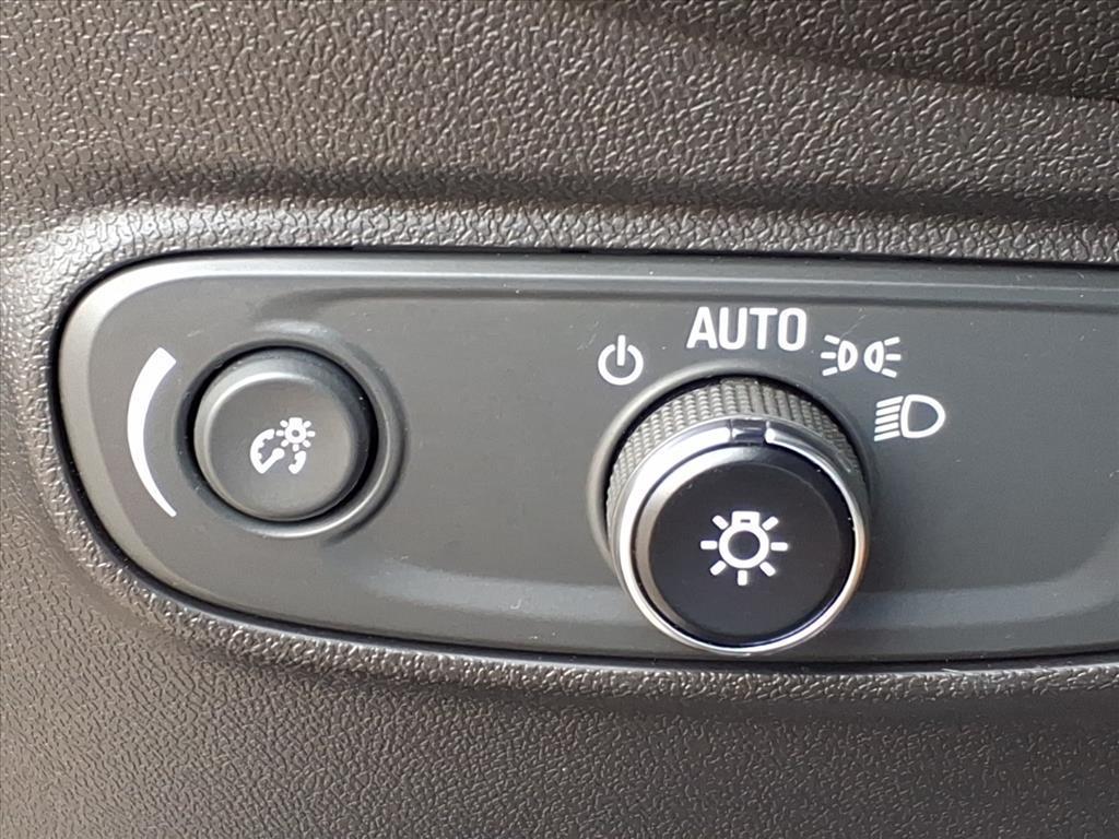 used 2023 Chevrolet Equinox car, priced at $20,995