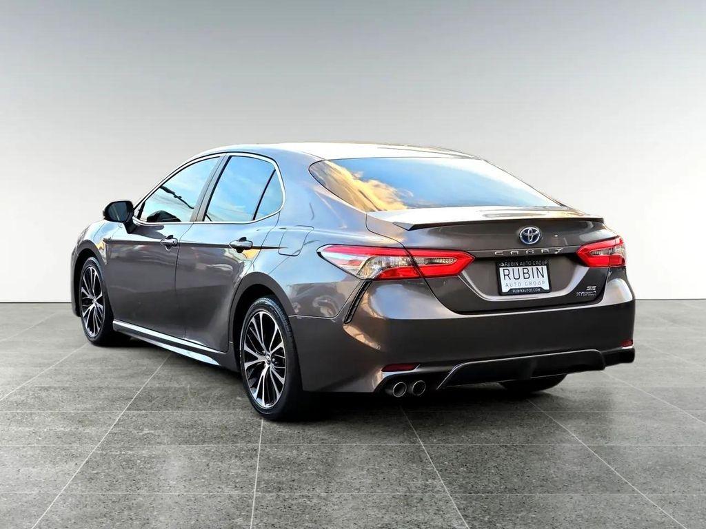 used 2018 Toyota Camry Hybrid car, priced at $18,997