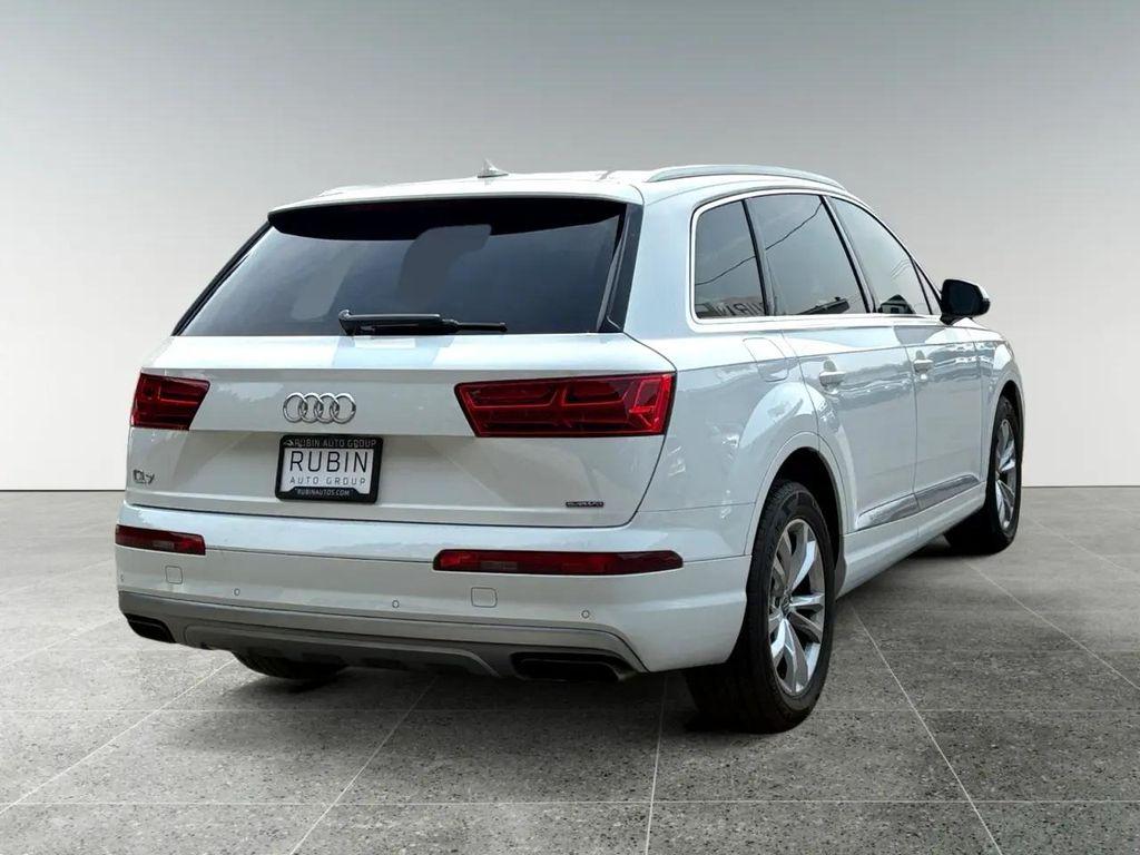 used 2019 Audi Q7 car, priced at $19,000