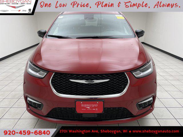 new 2026 Chrysler Pacifica car, priced at $44,718