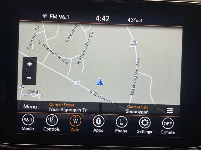 used 2022 Jeep Grand Cherokee car, priced at $23,748