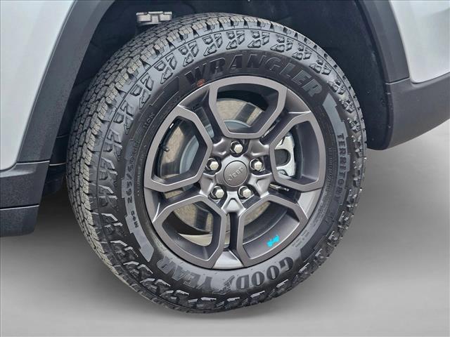 used 2025 Jeep Grand Cherokee 4xe car, priced at $49,963