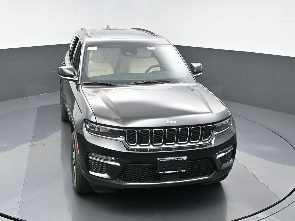 new 2025 Jeep Grand Cherokee car, priced at $46,935