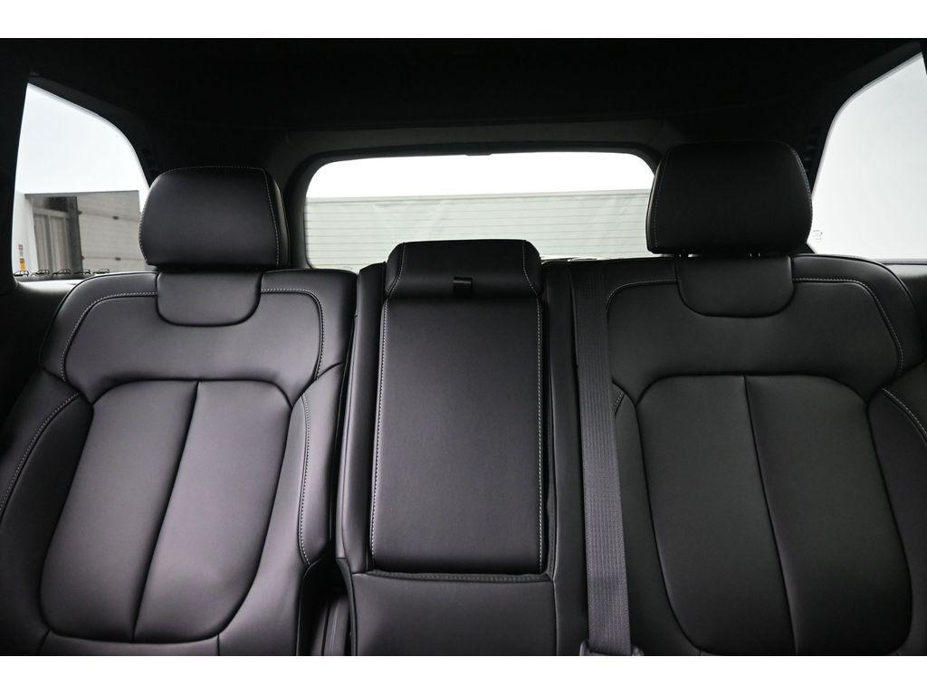 new 2026 Jeep Grand Cherokee car, priced at $46,200