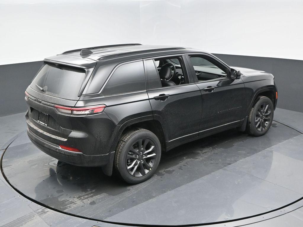 new 2026 Jeep Grand Cherokee car, priced at $54,525