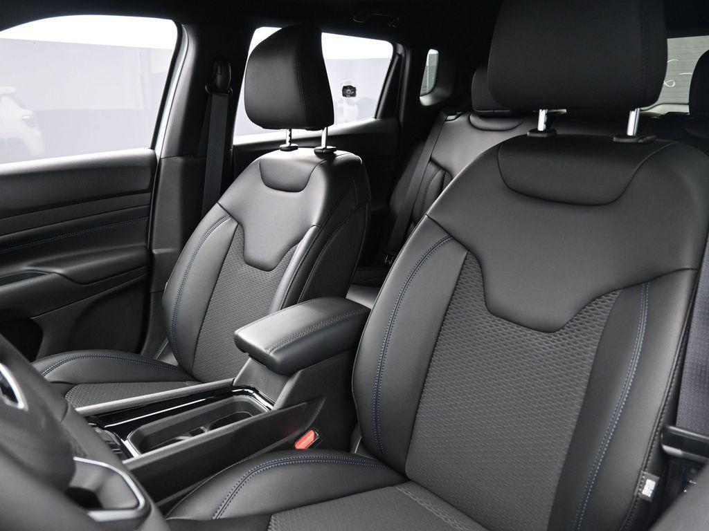 new 2026 Jeep Compass car, priced at $31,985