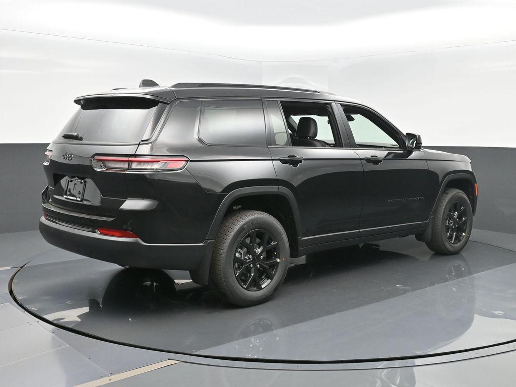 new 2025 Jeep Grand Cherokee car, priced at $52,110