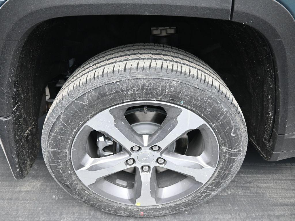 new 2026 Jeep Grand Cherokee L car, priced at $51,510