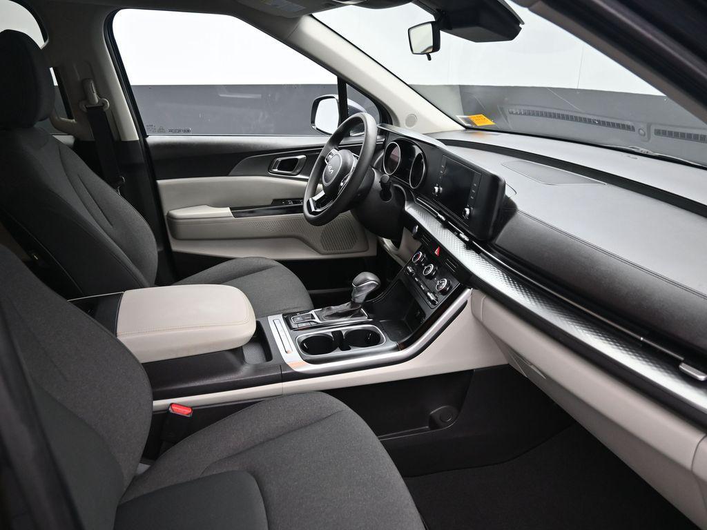 used 2022 Kia Carnival car, priced at $26,295