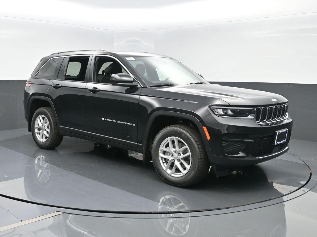 new 2025 Jeep Grand Cherokee car, priced at $39,095