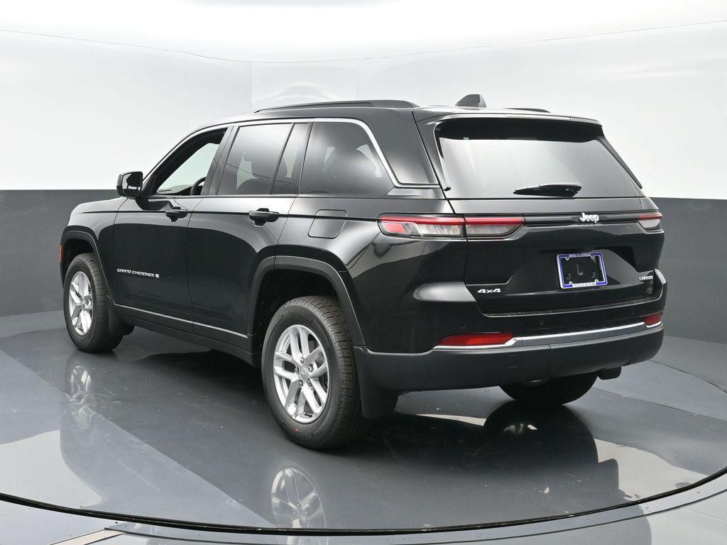 new 2025 Jeep Grand Cherokee car, priced at $39,095