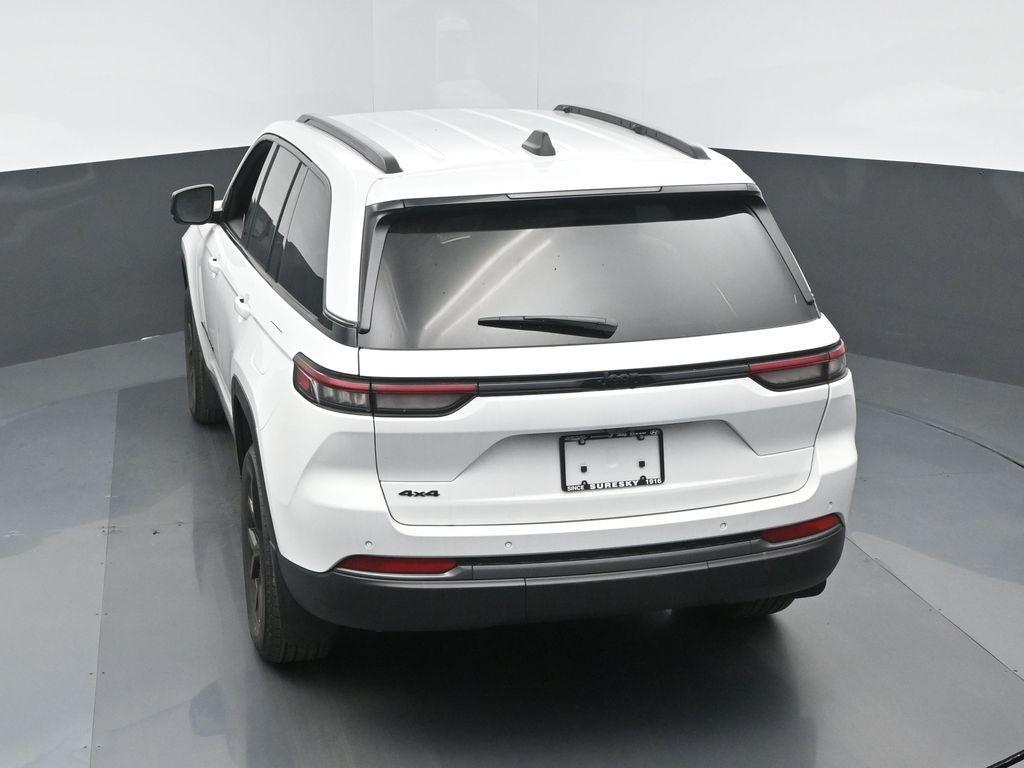 new 2026 Jeep Grand Cherokee car, priced at $47,955