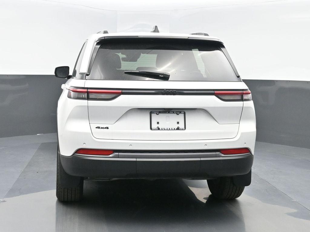 new 2026 Jeep Grand Cherokee car, priced at $47,955