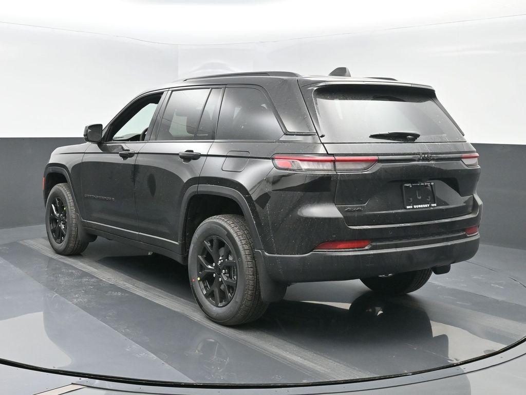 new 2025 Jeep Grand Cherokee car, priced at $45,505