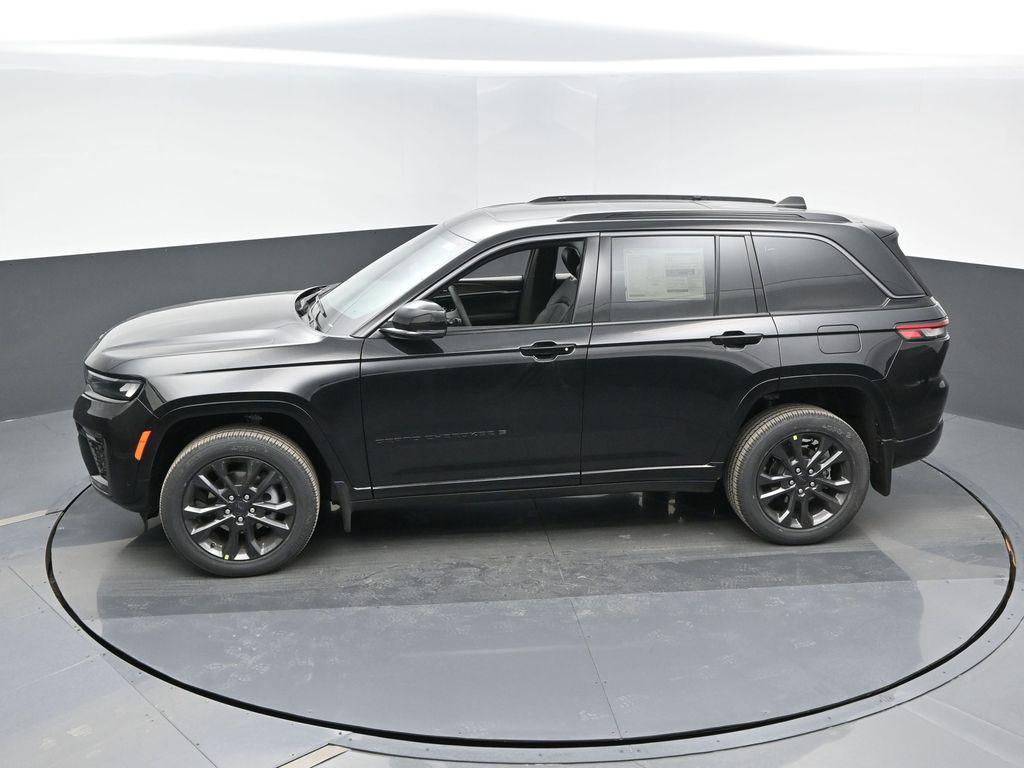 new 2026 Jeep Grand Cherokee car, priced at $54,105