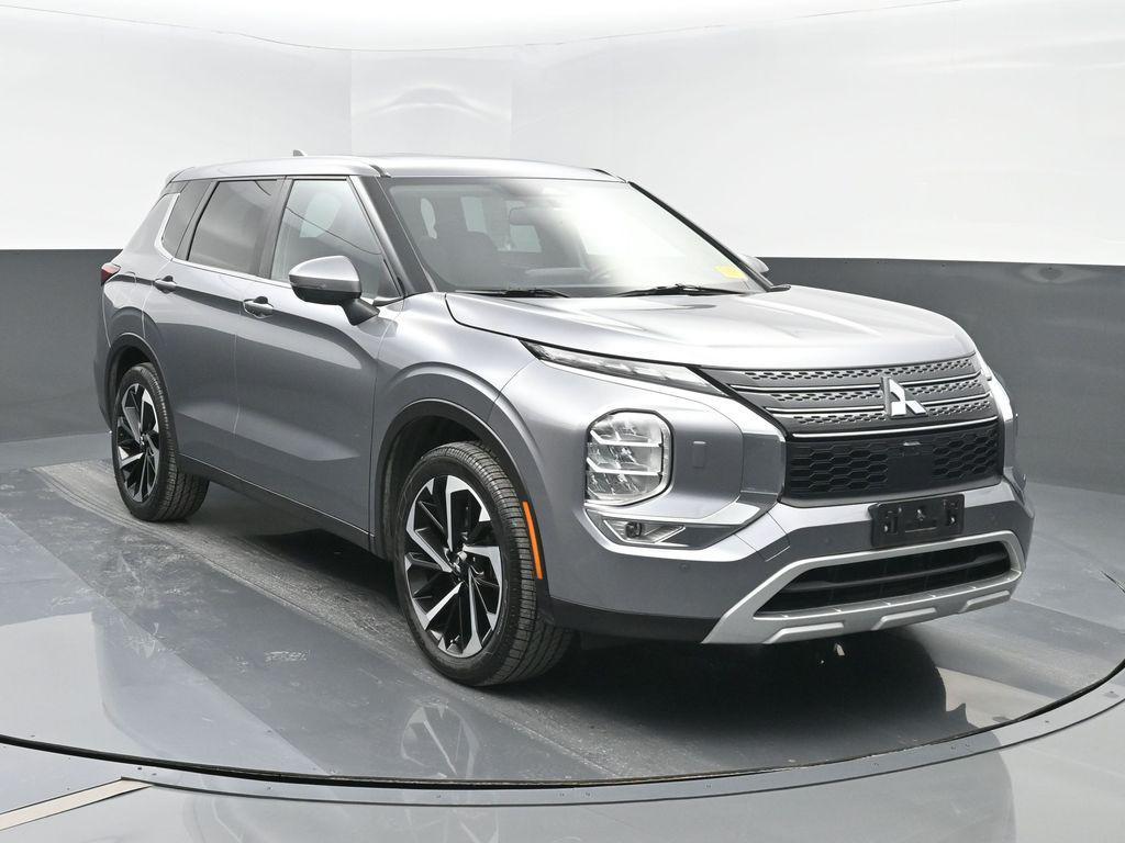 used 2022 Mitsubishi Outlander car, priced at $19,995