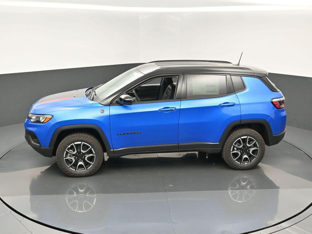 new 2026 Jeep Compass car, priced at $34,390