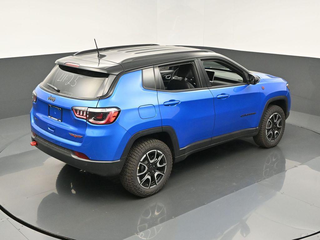 new 2026 Jeep Compass car, priced at $34,390