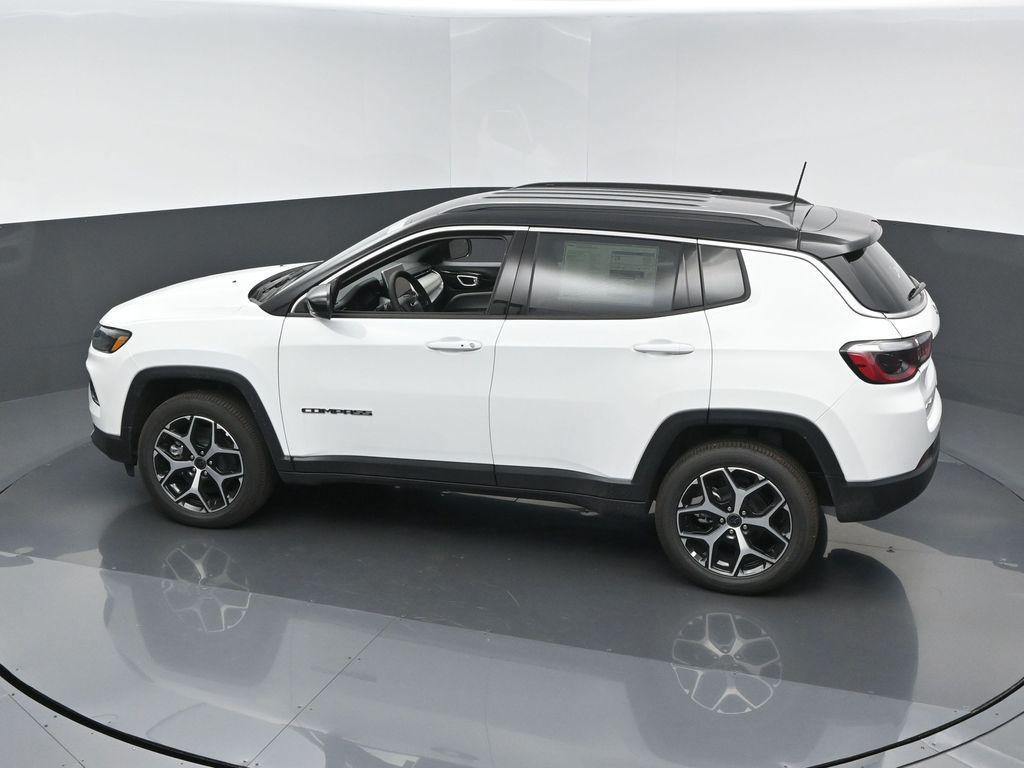 new 2026 Jeep Compass car, priced at $31,530