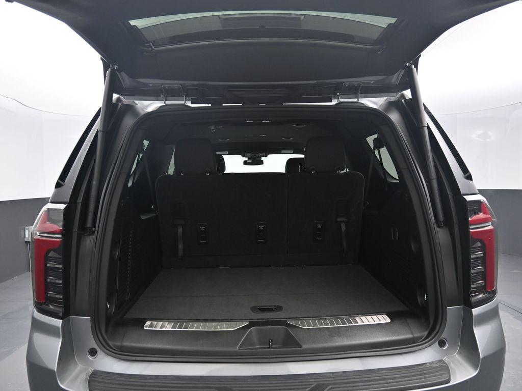 used 2025 Chevrolet Suburban car, priced at $62,000