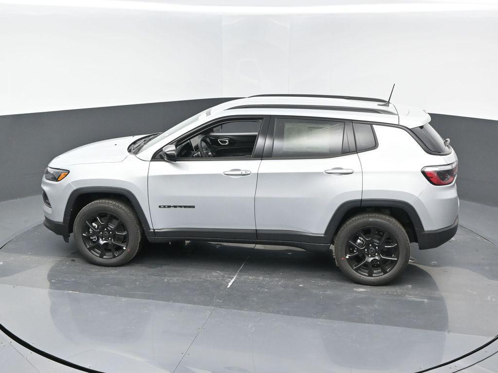 new 2026 Jeep Compass car, priced at $32,580