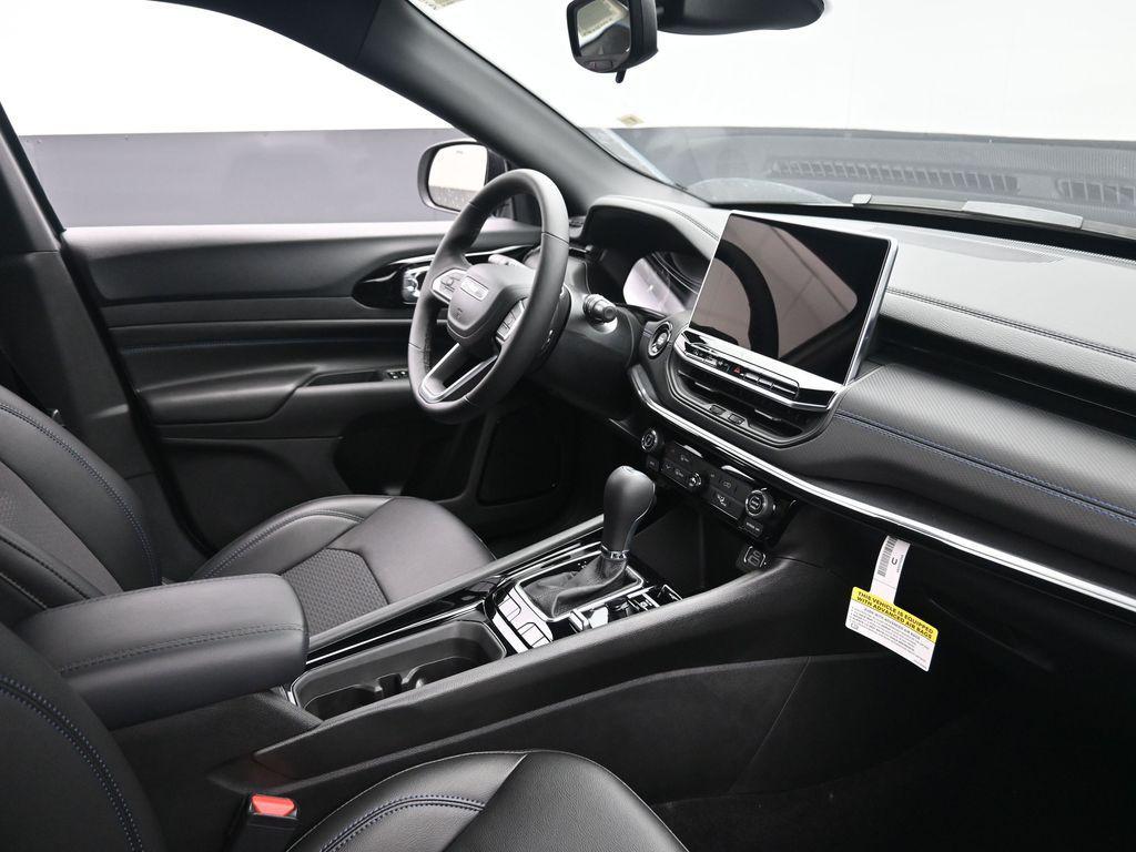 new 2026 Jeep Compass car, priced at $32,580